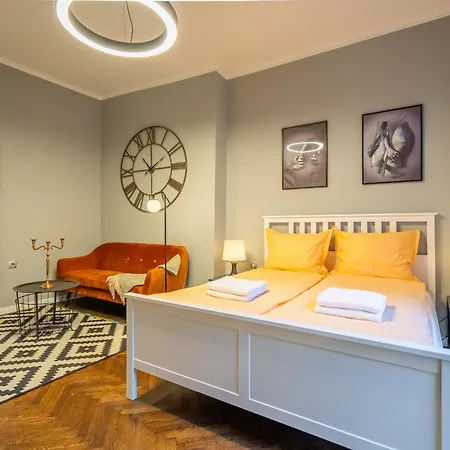 Vip Vitosha 69 Blvd 3 Bdrm - Location Sofia