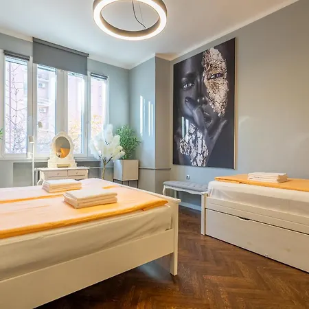 Vip Vitosha 69 Blvd 3 Bdrm - Location Sofia